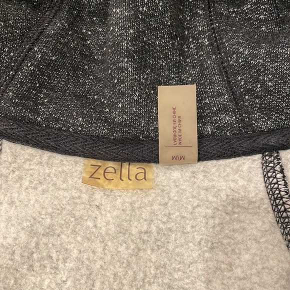 Zella Zip-up hoodie size medium - Picture 2 of 2